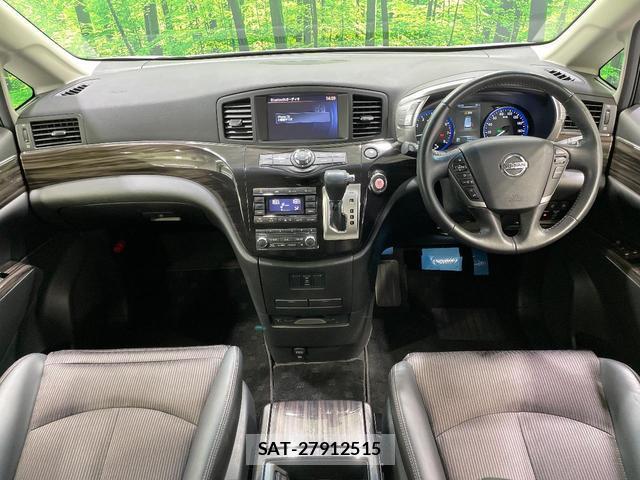Nissan ELGRAND 2017-09 8360640-3