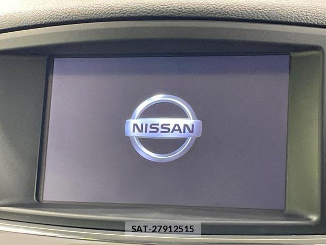 Nissan ELGRAND 2017-09 8360640-4