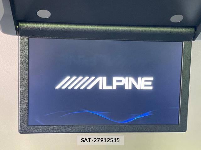 Nissan ELGRAND 2017-09 8360640-5