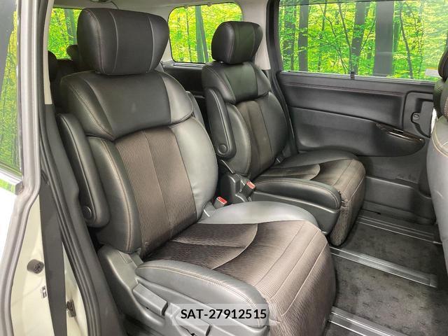 Nissan ELGRAND 2017-09 8360640-9