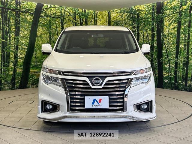 Nissan ELGRAND 2015-08 8360918-14