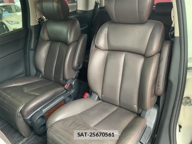 Nissan ELGRAND 2013-04 8361094-12