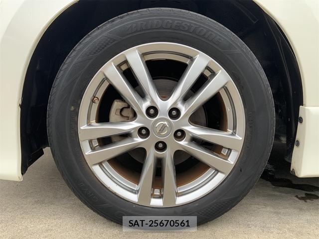 Nissan ELGRAND 2013-04 8361094-17