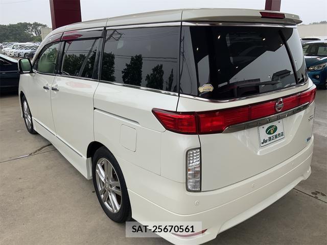 Nissan ELGRAND 2013-04 8361094-7