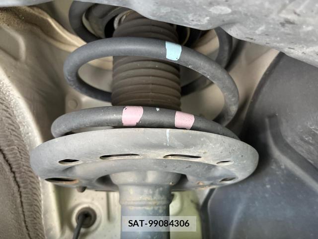 Nissan ELGRAND 2017-07 8361594-18