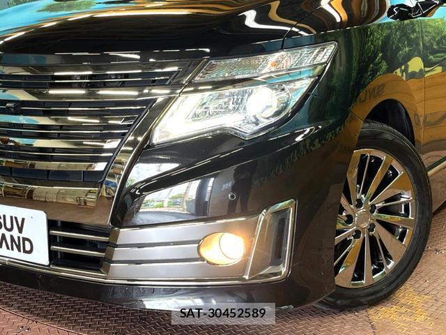 Nissan ELGRAND 2015-10 8361929-12
