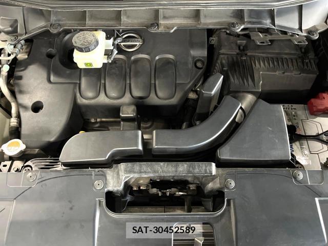 Nissan ELGRAND 2015-10 8361929-18