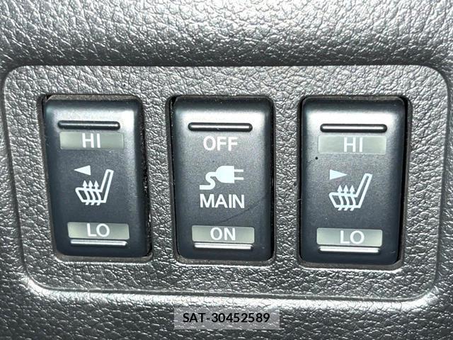 Nissan ELGRAND 2015-10 8361929-6