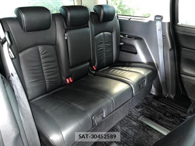 Nissan ELGRAND 2015-10 8361929-9