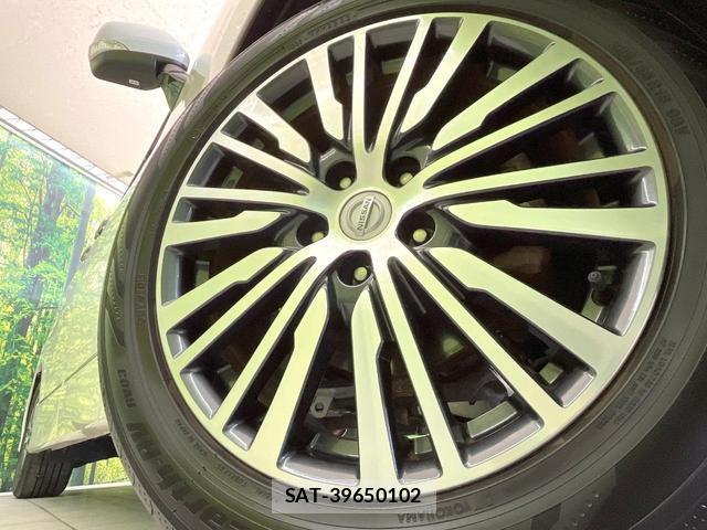 Nissan ELGRAND 2018-10 8362549-13