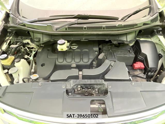 Nissan ELGRAND 2018-10 8362549-15