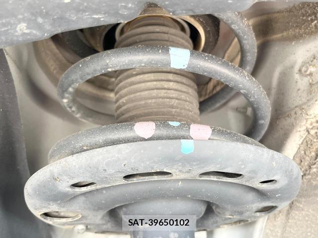 Nissan ELGRAND 2018-10 8362549-17