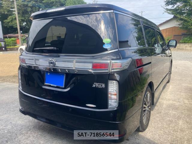 Nissan ELGRAND 2019-11 8362566-2