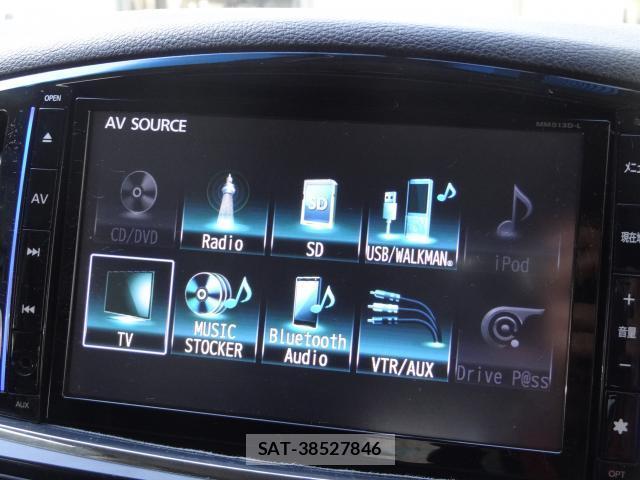 Nissan ELGRAND 2013-09 8362638-15
