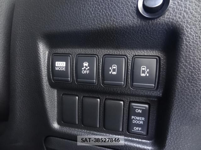 Nissan ELGRAND 2013-09 8362638-6