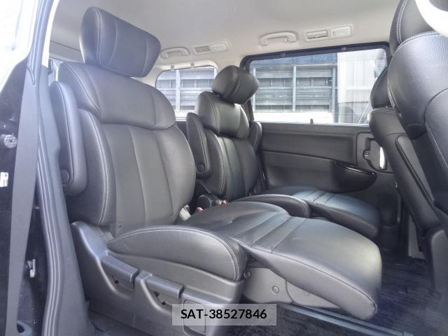 Nissan ELGRAND 2013-09 8362638-9