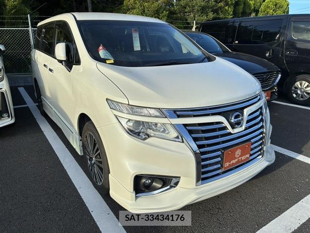 Nissan ELGRAND 2018-06 8362901-0