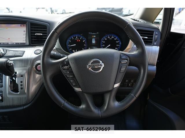 Nissan ELGRAND 2017-02 8363392-12