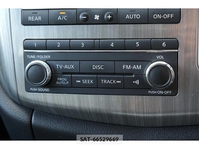 Nissan ELGRAND 2017-02 8363392-13