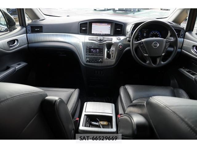 Nissan ELGRAND 2017-02 8363392-2