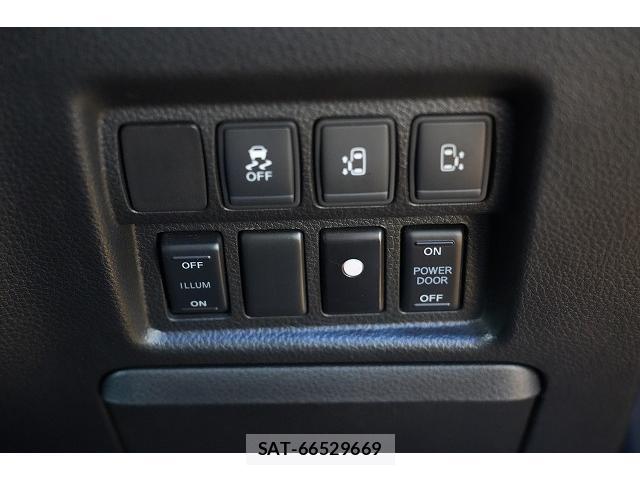 Nissan ELGRAND 2017-02 8363392-4