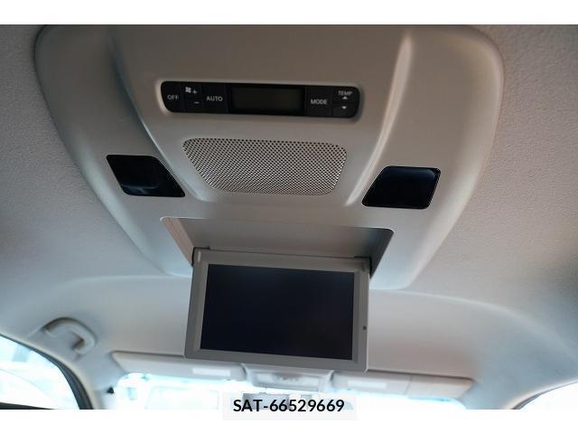 Nissan ELGRAND 2017-02 8363392-6