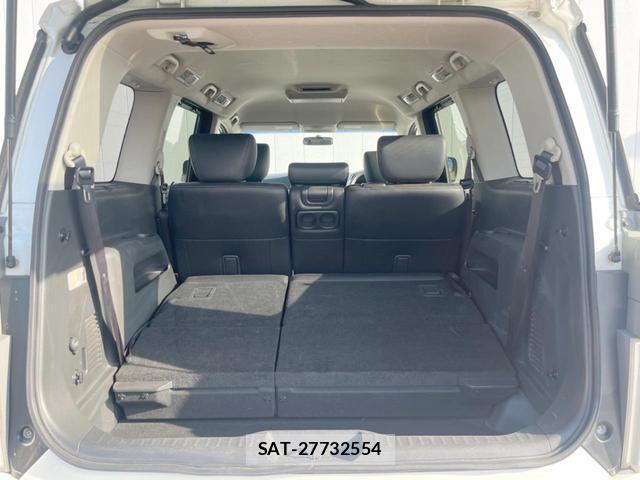 Nissan ELGRAND 2016-06 8363438-4