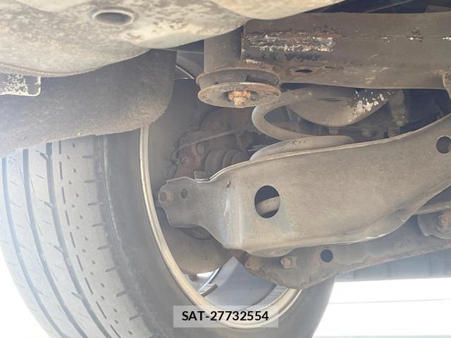 Nissan ELGRAND 2016-06 8363438-9