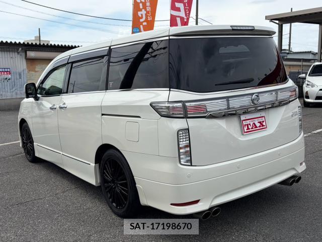 Nissan ELGRAND 2016-10 8363518-4