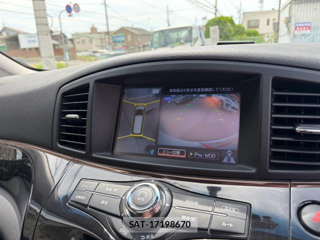 Nissan ELGRAND 2016-10 8363518-7