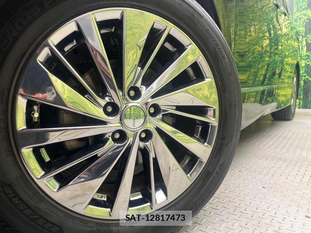 Nissan ELGRAND 2018-03 8363562-13