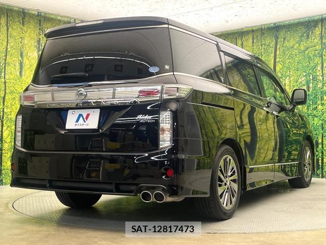 Nissan ELGRAND 2018-03 8363562-17