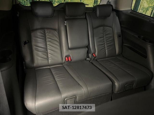 Nissan ELGRAND 2018-03 8363562-9