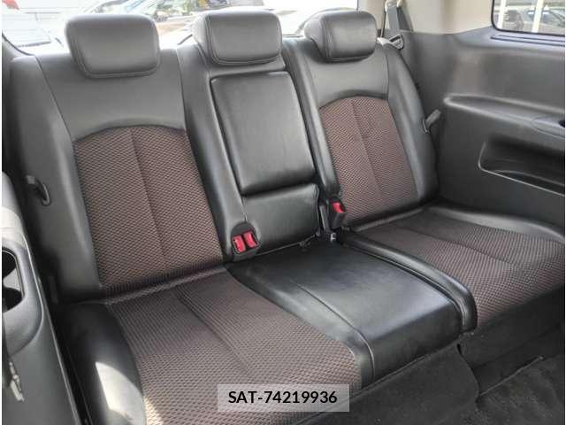 Nissan ELGRAND 2012-01 8363660-10