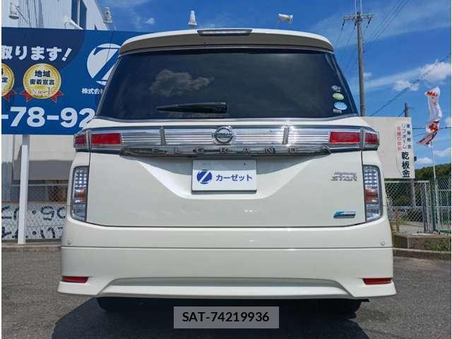 Nissan ELGRAND 2012-01 8363660-13