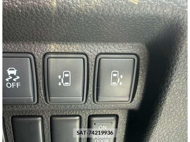 Nissan ELGRAND 2012-01 8363660-2