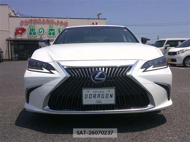Lexus ES 2019-07 8361446-2