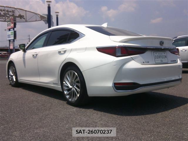 Lexus ES 2019-07 8361446-7