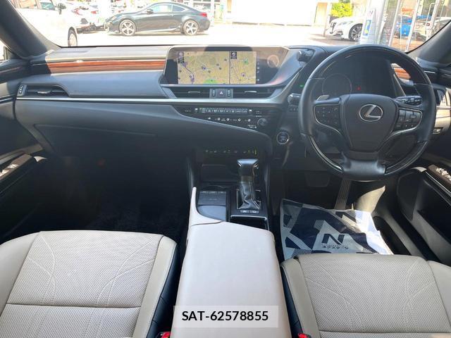 Lexus ES 2020-01 8361564-1