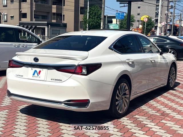 Lexus ES 2020-01 8361564-16