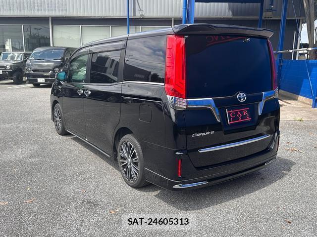 Toyota ESQUIRE 2018-04 8362488-3