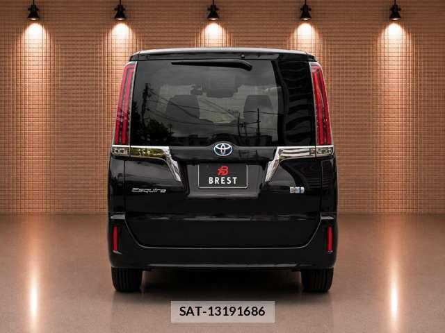 Toyota ESQUIRE 2017-08 8363249-3