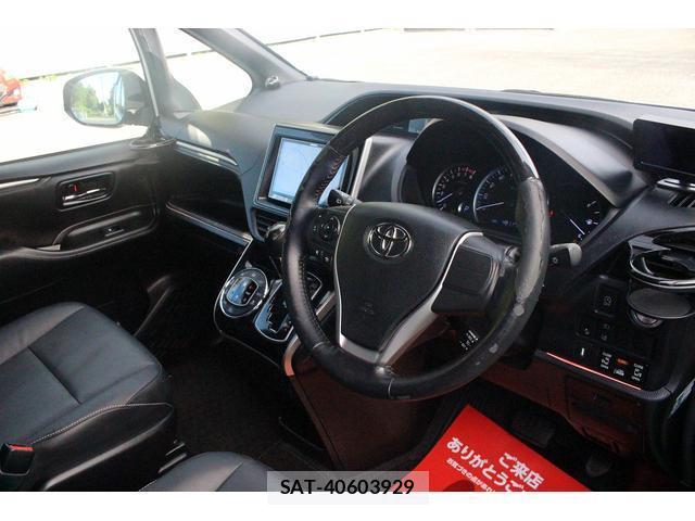 Toyota ESQUIRE 2016-07 8363531-6