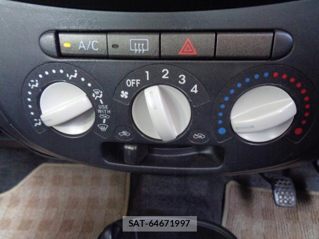 Daihatsu ESSE 2010-07 8363119-18