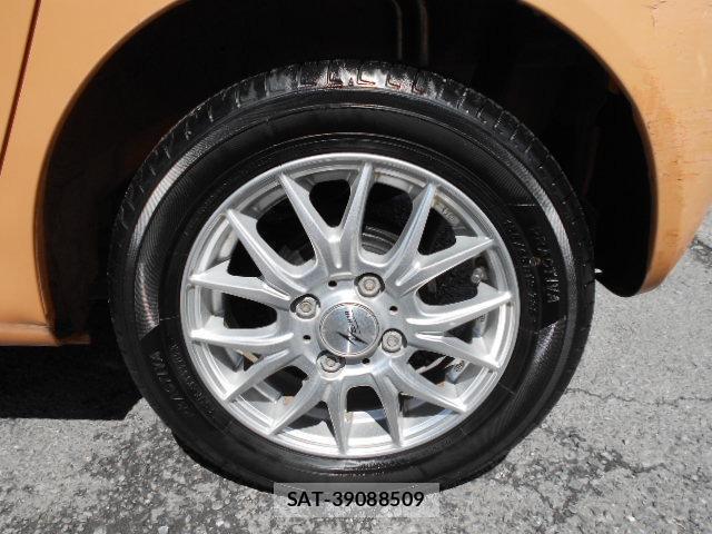 Daihatsu ESSE 2009-02 8363819-18