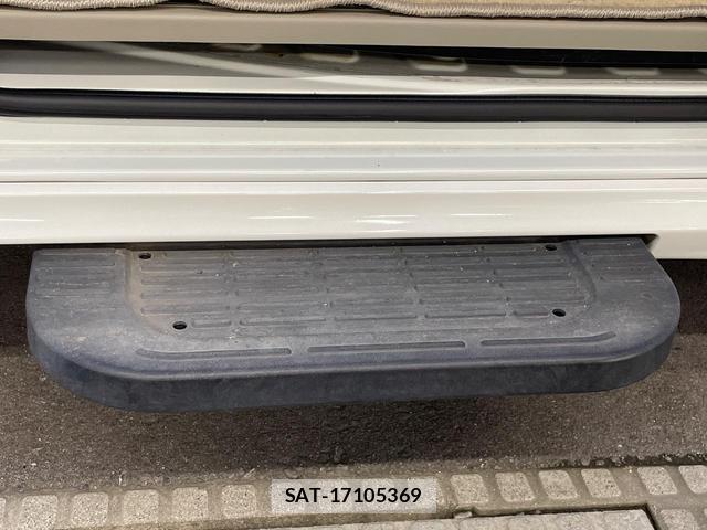 Suzuki EVERY WAGON 2019-08 8362333-4