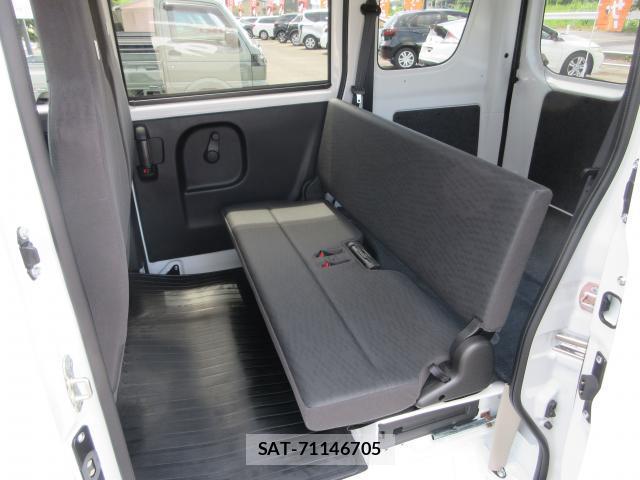 Suzuki EVERY 2026-07 8360539-15