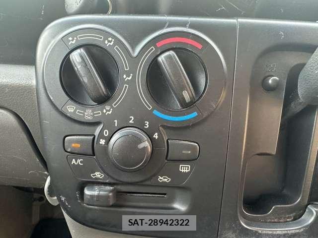 Suzuki EVERY 2016-11 8361853-10