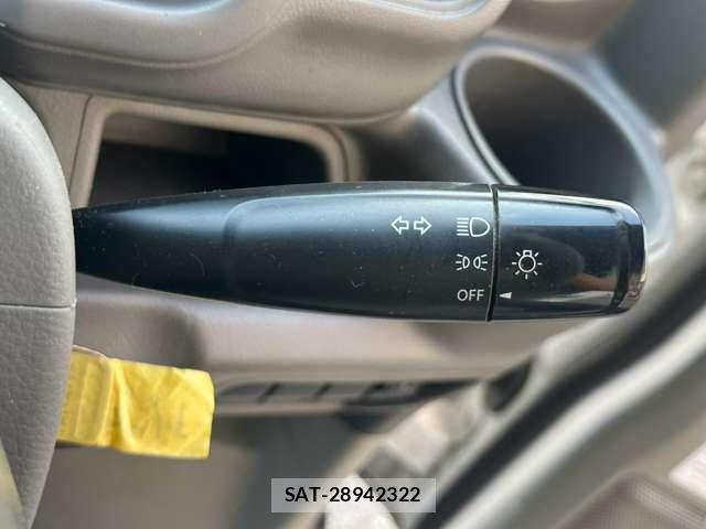 Suzuki EVERY 2016-11 8361853-4