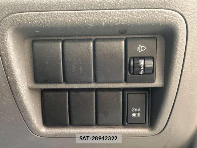 Suzuki EVERY 2016-11 8361853-7